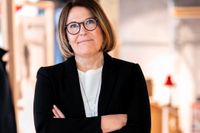 Svensk Handels vd Karin Johansson tror att klädbutiker kommer drabbas hårdast  av de nya restriktionerna som införs på torsdagen.