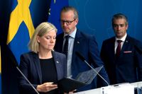 Statsminister Magdalena Andersson, finansminister Mikael Damberg och energi- och digitaliseringsminister Khashayar Farmanbar vill agera i EU för att få ned de höga elpriserna.