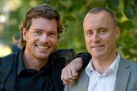 Patrick Grimlund och Magnus Hedberg, programledare för Lyxfällan i TV3. Borde ta sig an landets försvarsekonomi.