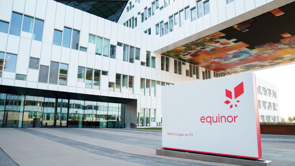 Det norska statsägda oljebolaget Equinor satsar på förnyelsebar energi framöver.