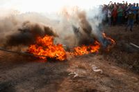 Sammandrabbningar utbröt mellan israeliska styrkor och demonstrerande palestinier vid Gazagränsen.