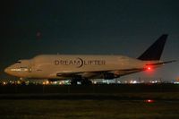 Jätteflyplanet, en Boeing 747 LCF Dreamlifter, landade på fel flygplats: Jabara Airport i Wichita, Kansas.