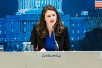 Initiativet mot desinformation stoppades efter näthat mot Nina Jankowicz.