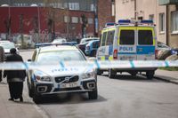 En man 35-årsåldern fick allvarliga skador och en man i 50-årsåldern blev lindrigt skadad i ett mordförsök i Malmöstadsdelen Seved.