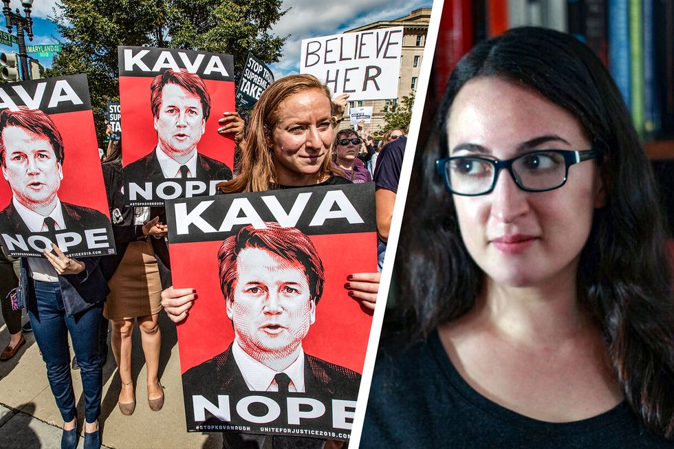 Protester i september 2018 inför Brett Kavanaughs inval i USA:s högsta domstol, då anklagelser om sexuella övergrepp riktades mot honom. T h Kate Manne, filosof vid amerikanska Cornell University.