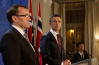 Utrikesminister Espen Barth Eide och statsminister Jens Stoltenberg höll presskonferens på torsdagskvällen.