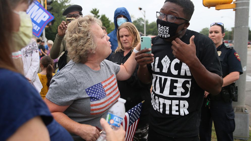 Wisconsin, september 2020. Trump-anhängare möter en Black lives matter-anhängare. 