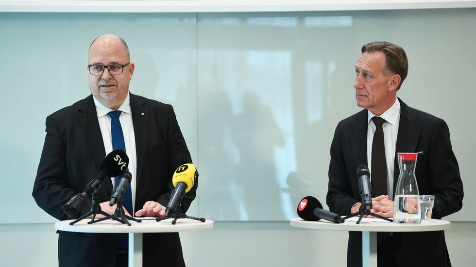 LO:s ordförande Karl-Petter Thorwaldsson (till vänster) och Svenskt Näringslivs vd Jan-Olof Jacke.