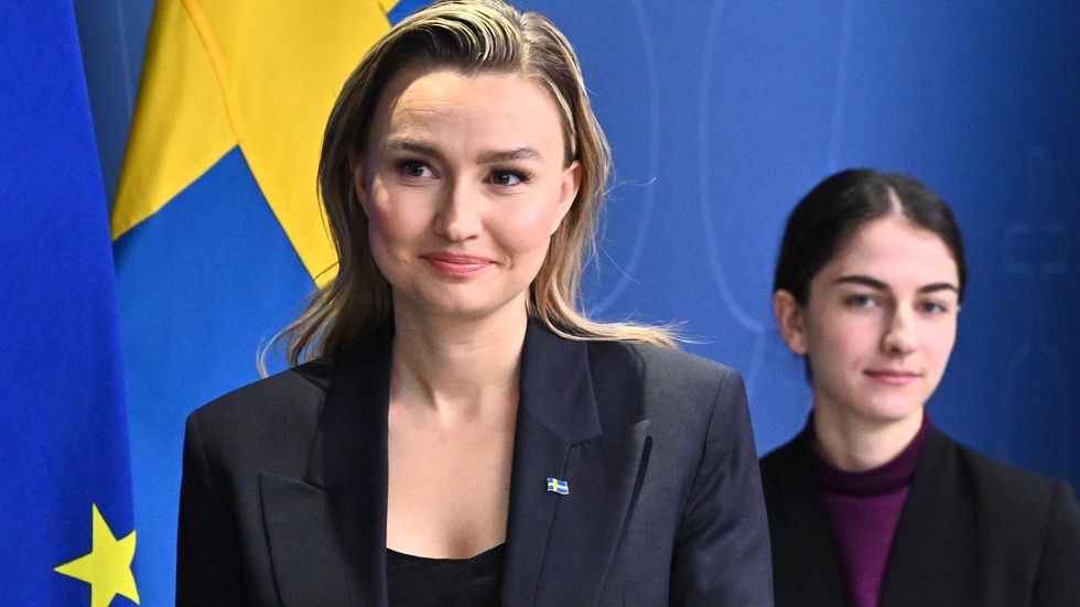 Energi- och näringsminister Ebba Busch (KD) och klimat- och miljöminister Romina Pourmokhtari (L).