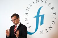 Finansinspektionen (FI) generaldirektör Erik Thedéen meddelade under en pressträff att Nordea måste öka sitt kapital.