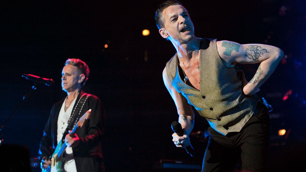 Martin Gore och Dave Gahan – de två kvarvarande medlemmarna i Depeche Mode. Nästa år kommer de till Sverige. Arkivbild.