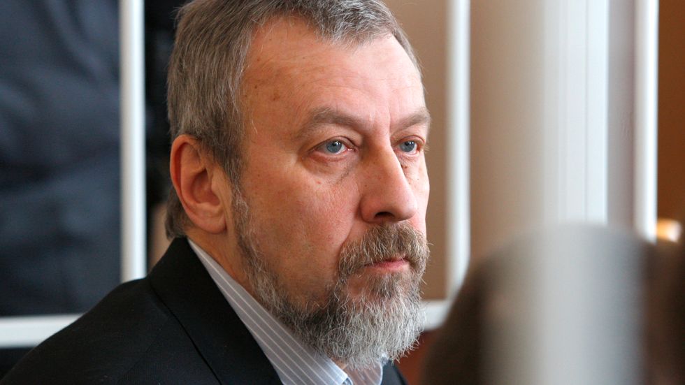 Den vitryske dissidenten Andrej Sannikov i rätten i Minsk 2011. Arkivbild.