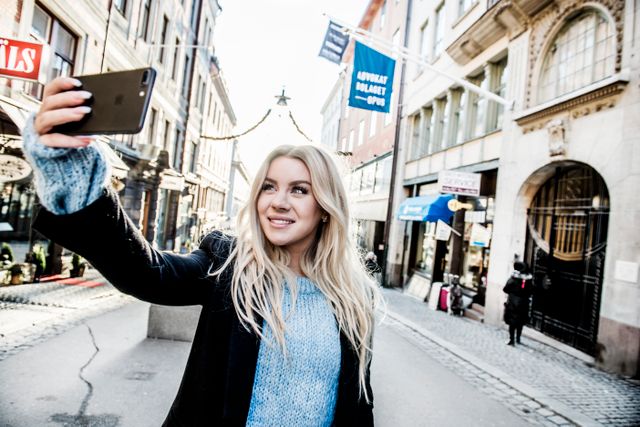 Therése Lindgren var den första svenskspråkiga youtubern att nå en miljon prenumeranter.
