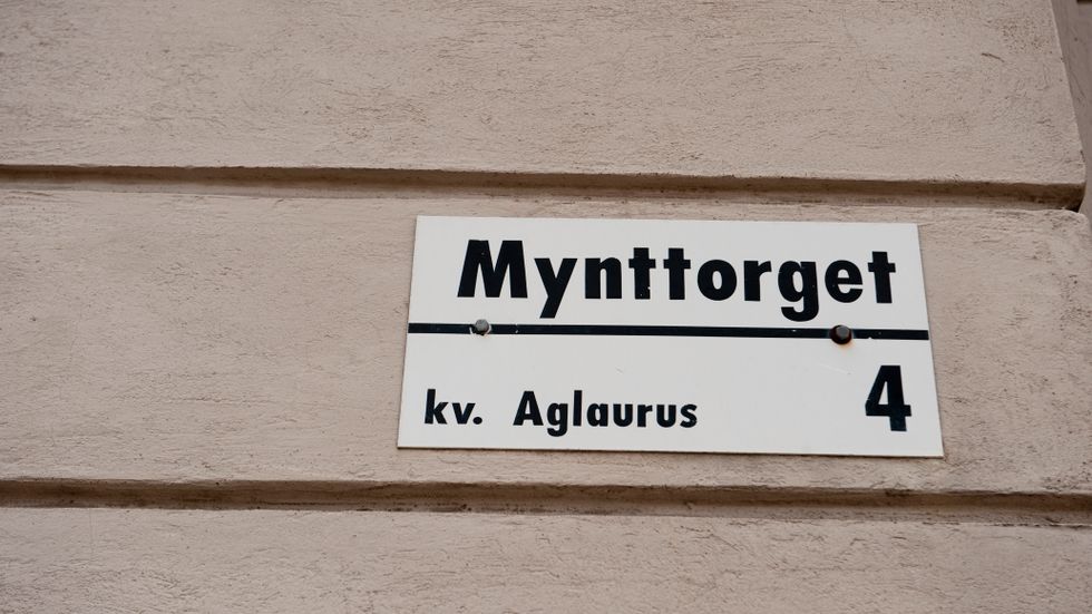 Polisen får kritik för sitt agerande vid en manifestation på Mynttorget i Stockholm i söndags. Arkivbild.