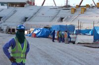 En VM-arena i Qatar under uppbyggnad. Nu skriver Svensk Elitfotboll på ett upprop där man kräver att Fifa står upp för migrantarbetarna. Arkivbild.