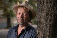 Tomas Bannerhed debuterade med romanen ”Korparna”, som tilldelades 2011 års Augustpris. 