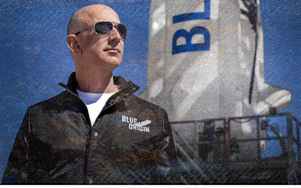 Förra sommaren lyfte miljardären Jeff Bezos mot rymden. 