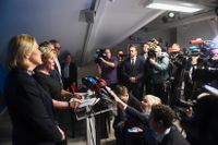 FRP-ledaren och Siv Jensen meddelade vid en presskonferens att hennes parti lämnar regeringssamarbetet.