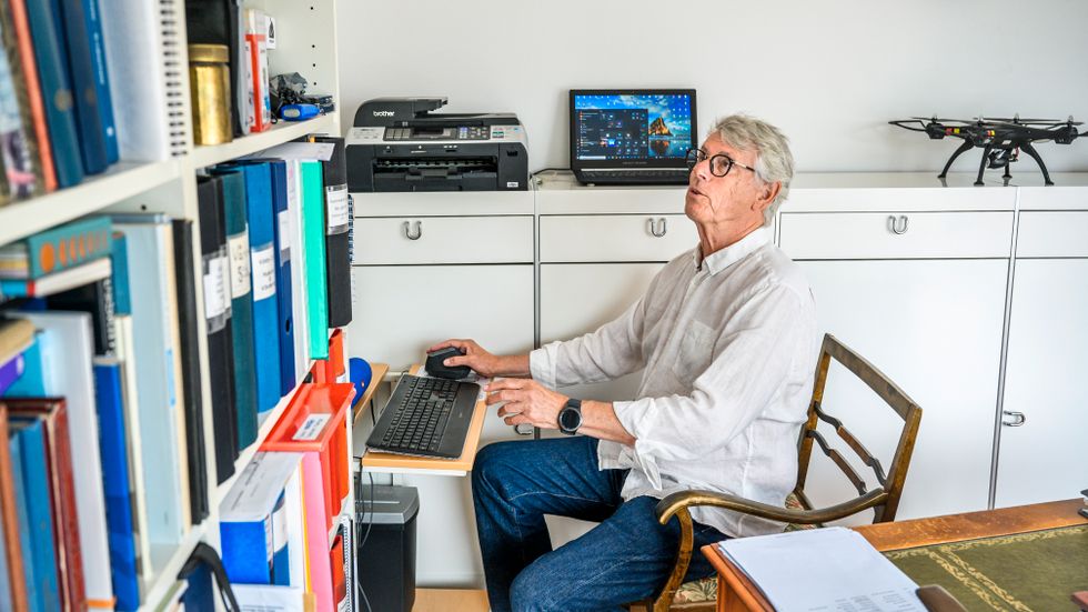 Per Arne Blomberg, 77, fortsätter jobba två halvdagar i veckan.