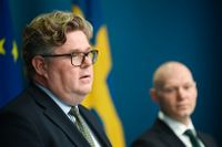 Justitieminister Gunnar Strömmer och finansmarknadsminister Niklas Wykman vid pressträffen.