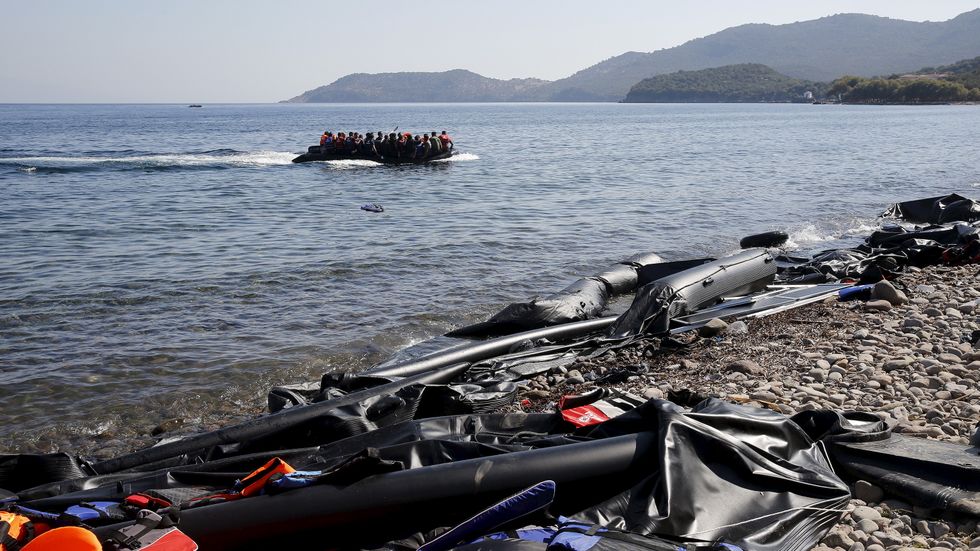 ”Kom om du kan”. Lämningar efter svensk och europeisk flyktingpolitik på Lesbos stränder.