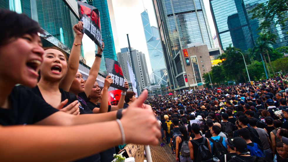 Hongkongbor protesterade i juni mot lagförslaget om utlämnanden till Kina.