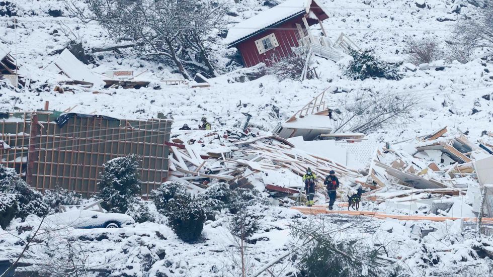 Flera hus har rasat i norska Gjerdrum.