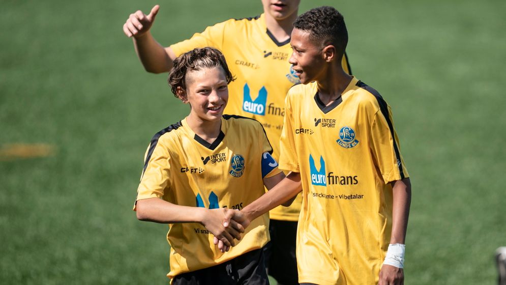 Lunds BK spelade med tre lag i årets Gothia Cup. Totalt är det nästan 70 killar som spelar i laget för 14-åringar.