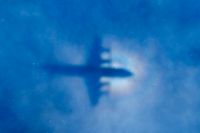 Nyzeeländskt militärt flygplan under sökandet efter MH370 som försvann den 8 mars 2014.
