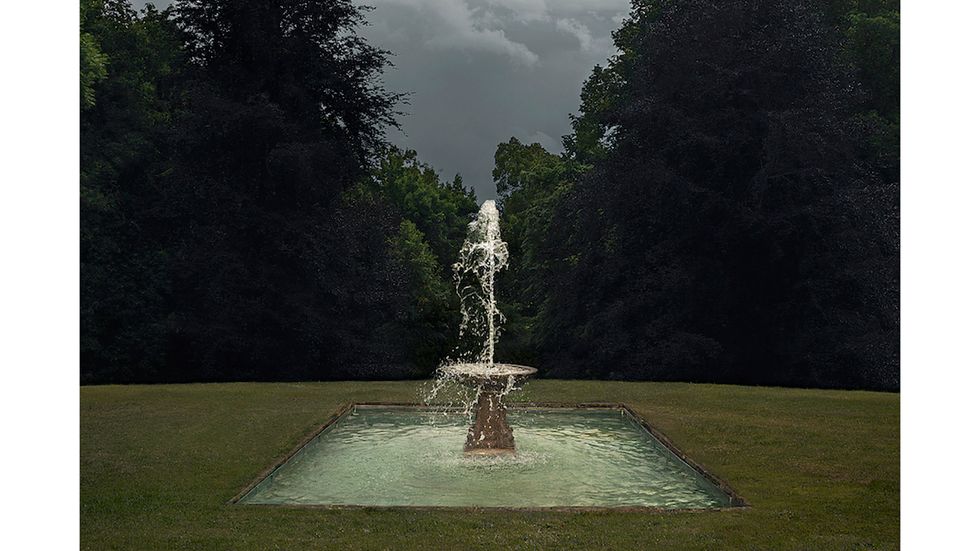 Lovisa Ringborg, ”Fountain”, 2017  C-print.