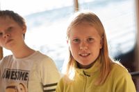 Oliver Marcusson, 12 år och Sara Nilsson, 12 år tycker att läsprojektet har varit roligt eftersom man har hjälpts åt och haft ett mål med läsningen. 