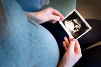Gravida kvinnor som har ätstörningar löper högre risk för komplikationer under graviditeten.