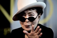 Yoko Ono upprörs över att ex-maken John Lennons minne förstörs av IS.