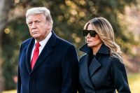 USA:s president Donald Trump med sin fru Melania Trump i en bild tagen den 23:e december.