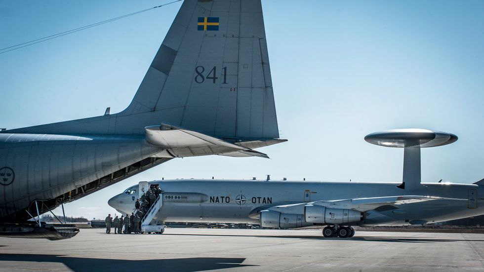 Flygplan från Sverige och Nato sida vid sida under en gemensam övning 2014.