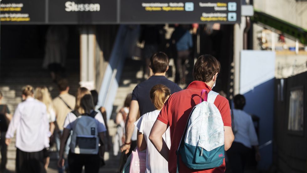 Risk för trängsel i kollektivtrafiken, när hösten närmar sig – bilden är från Slussen måndagen den 17 augusti. 