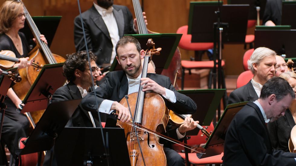 Aleksei Kiseliov, violoncell.