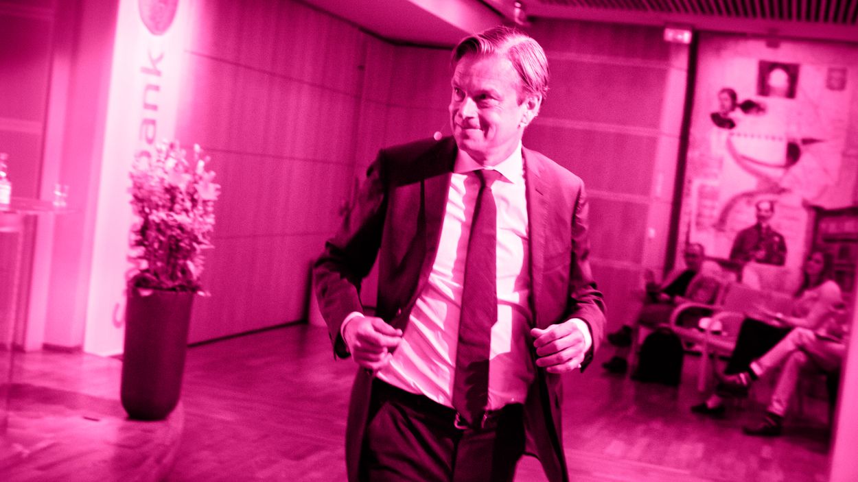 Swedbank dejtade döden under finanskrisen. Men redan våren 2013 tyckte bankens dåvarande vd Michael Wolf att banken var  ”överkapitaliserad”.