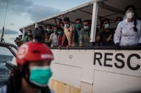 Migranter som räddades från en träbåt i Medelhavet natten den 8 september befinner sig fortfarande ombord på Open Arms.