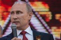 Putin talar under firandet av 70-årsdagen av Sovjets befrielse av Sevastopol under andra världskriget.