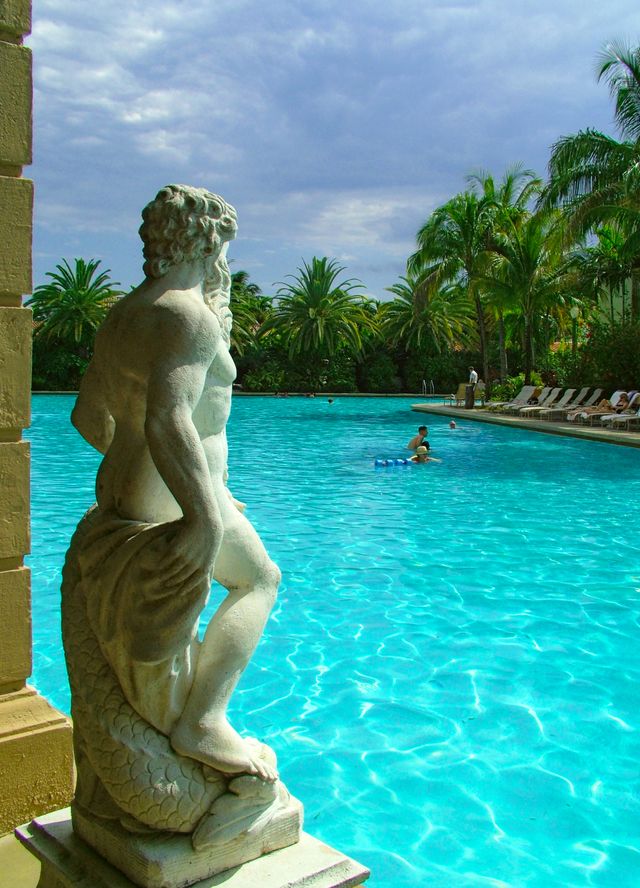 I stadsdelen Coral Gables finns The Venetian Pool som är ett hundra år gammalt vattenland som behållit sina karaktärsdrag. 