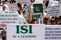 Under en demonstration i maj till stöd för Pakistans underättelsetjänst ISI. USA hade kritiserat pakistanska myndigheter för att ISI vetat om var Usama bin Ladin befann sig.