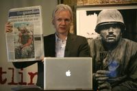 Wikileaks-grundaren Julian Assange under en presskonferens i London 26/7 2010.