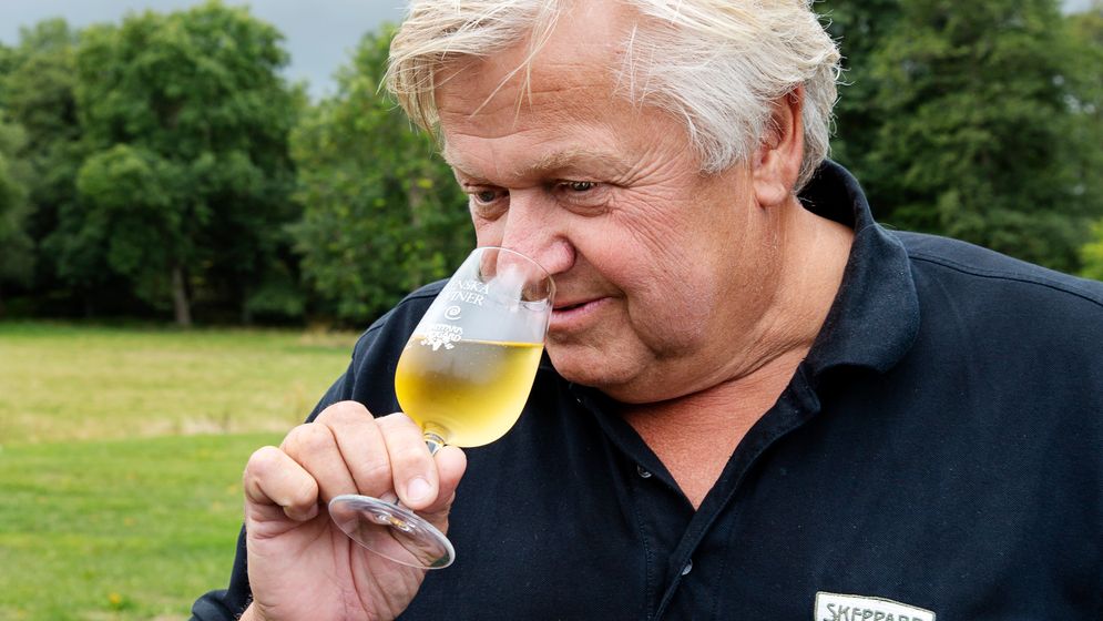 Bengt ”Fuffe” Åkessons farfar grundade Kiviks musteri. Nu gör ”Fuffe” småskalig cider på Skepparps vingård.