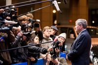 ”Bulldozerdiplomaten” Richard Holbrooke möter pressen  i Bryssel i samband med ett EU-möte den 2 december 2009. 