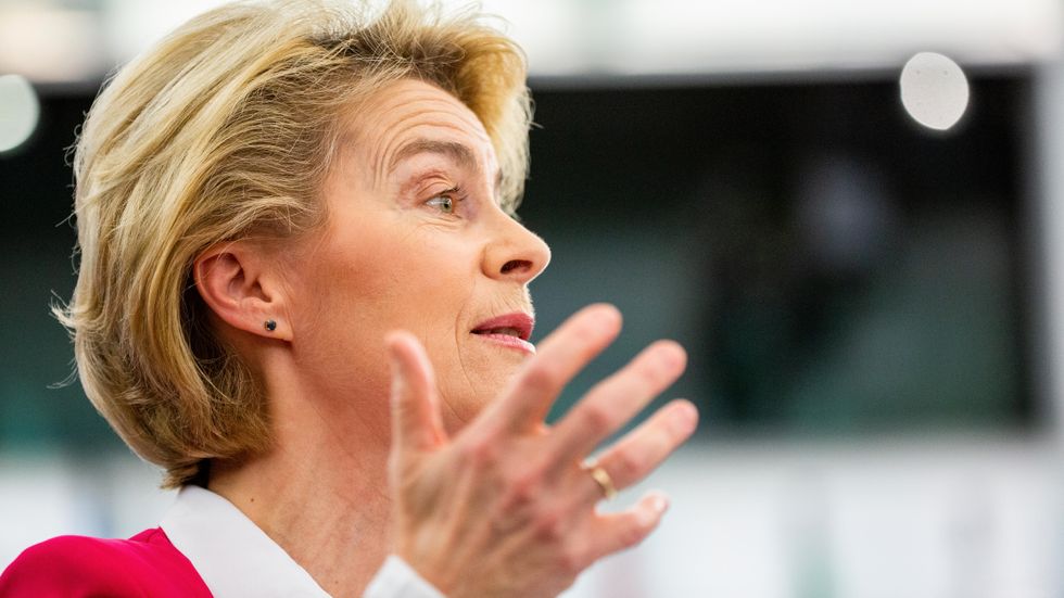 Ursula von der Leyen,  EU-kommissionens ordförande, vill införa minimilöner inom EU.