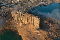 Silon som förstördes vid explosionen i Beirut uppges ha innehållit cirka 15 000 ton sädeslag. Katastrofen i hamnen har försvårat matimporten i det redan krisande landet.