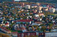 Det är stora skillnader på bolåneräntor i Sverige. I Kiruna kan en genomsnittlig bolånetagare spara upp 11 281 kr/år på att byta till Hypotketet.