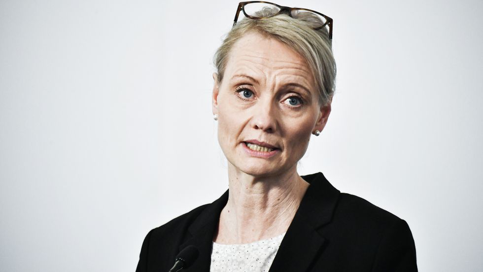 Karin Tegmark Wisell är överläkare och avdelningschef på  Folkhälsomyndigheten.