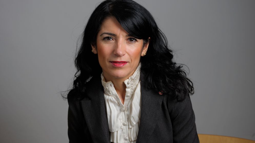 Amineh Kakabaveh, riksdagsledamot för Vänsterpartiet och grundare av nätverket Varken hora eller kuvad.